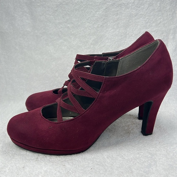 Lauren Blackwell, wine colored 4 inch heels - Picture 2 of 5